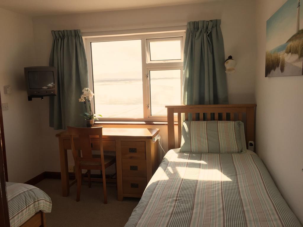 O'Neill'S Bed&Breakfast บัลลีเฮกุเอ ภายนอก รูปภาพ